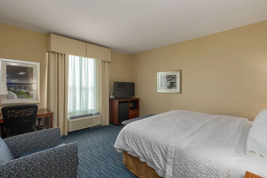 Hampton Inn & Suites Downtown Owensboro/Waterfront hotel detail image 6