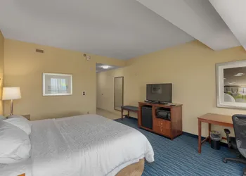 Hampton Inn & Suites Downtown Owensboro/Waterfront hotel thumbnail 7