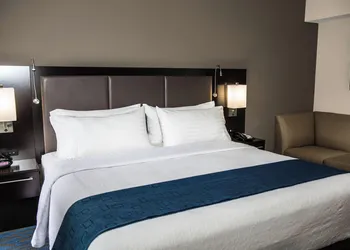 Holiday Inn Owensboro Riverfront by IHG hotel thumbnail 8