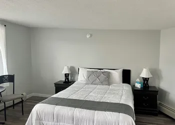 Lincoln House Motel hotel thumbnail 4