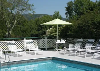 Cedar Crest Inn hotel thumbnail 8