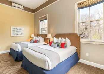 Inn at Diamond Cove hotel thumbnail 3