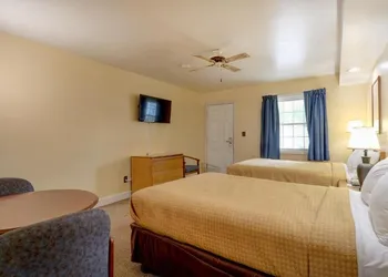 Brookside Inn & Cottages hotel thumbnail 2