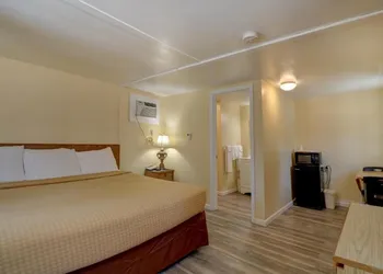 Brookside Inn & Cottages hotel thumbnail 6