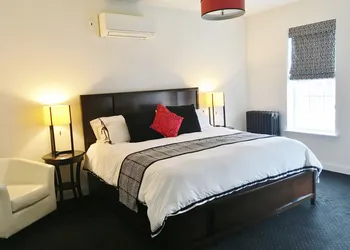 BlancNoir Bed & Breakfast hotel thumbnail 6