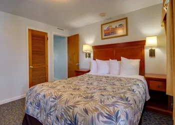 Castle in the Sand hotel thumbnail 5