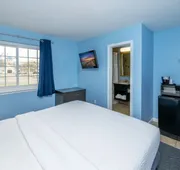Commander Beach House Hotel hotel detail image 4