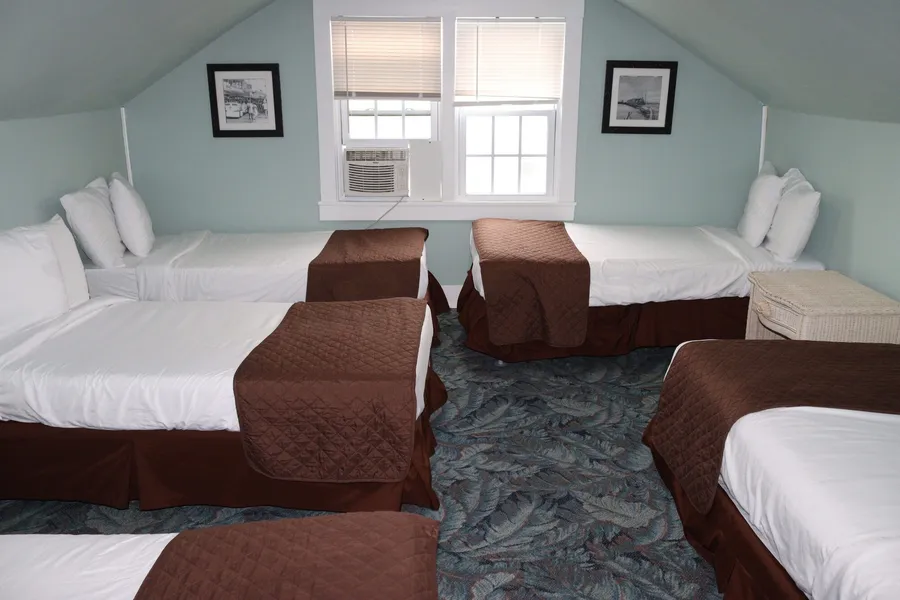 The Burgundy Inn hotel detail image 2
