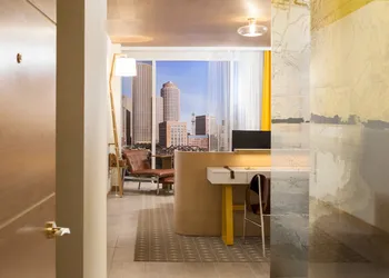 The Envoy Hotel, Autograph Collection hotel thumbnail 5
