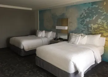 Courtyard Bay City hotel thumbnail 6