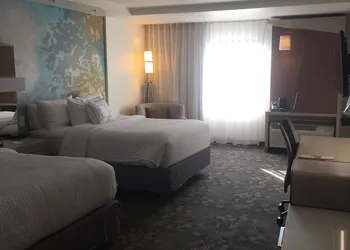 Courtyard Bay City hotel thumbnail 7