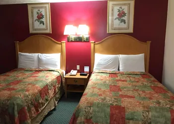 Cadillac Inn hotel thumbnail 3
