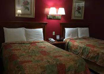 Cadillac Inn hotel thumbnail 4