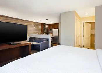 Residence Inn by Marriott Ann Arbor North hotel thumbnail 8
