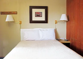 Indianhead Ironwood Motel hotel thumbnail 2