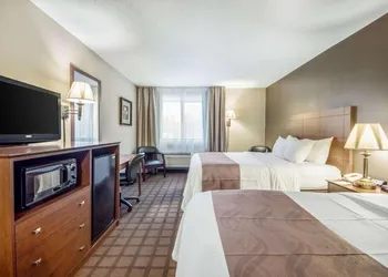 Quality Inn & Suites Newberry hotel thumbnail 5