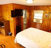 Ludington Blue Spruce Inn hotel detail image 7