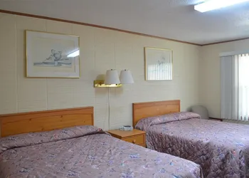 Budget Inn hotel thumbnail 2