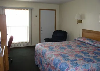 Budget Inn hotel thumbnail 6