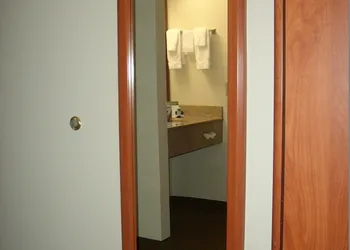 AmericInn by Wyndham Thief River Falls hotel thumbnail 4