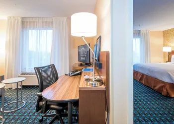 Fairfield Inn & Suites Meridian hotel thumbnail 6