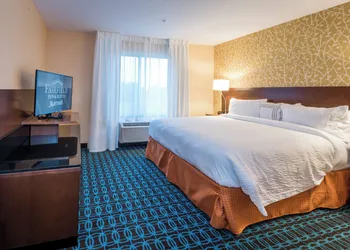 Fairfield Inn & Suites Meridian hotel thumbnail 7