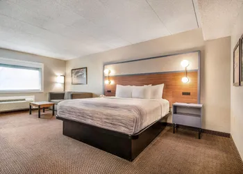 AmericInn by Wyndham St. Peter hotel thumbnail 6