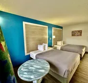 Ozark Inn & Suites hotel detail image 5