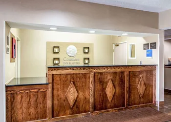 Comfort Inn & Suites - Hannibal hotel thumbnail 2