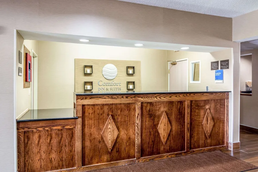 Comfort Inn & Suites - Hannibal hotel detail image 2