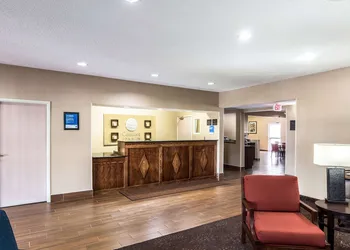 Comfort Inn & Suites - Hannibal hotel thumbnail 5