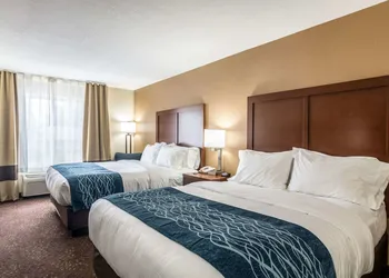 Comfort Inn & Suites - Hannibal hotel thumbnail 8