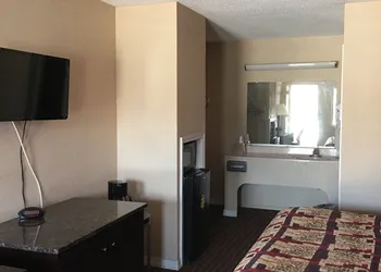 Western Motel hotel thumbnail 6