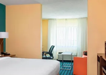 Fairfield Inn & Suites Kansas City Lee's Summit hotel thumbnail 8