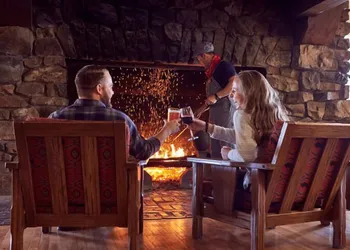Glacier Park Lodge hotel thumbnail 4