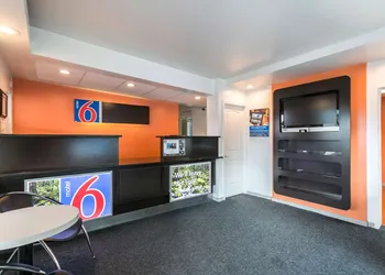 Motel 6 University Missoula hotel thumbnail 4