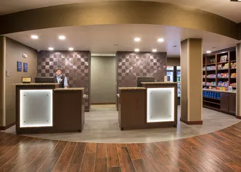 Best Western Plus Lincoln Inn & Suites hotel thumbnail 3