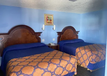 A Fisher's Inn Motel hotel thumbnail 7