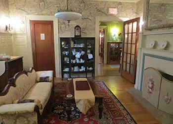 The Silver Fountain Inn hotel thumbnail 2