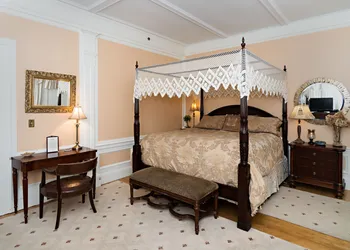 The Silver Fountain Inn hotel thumbnail 6