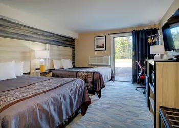 Yankee Clipper Inn, SureStay Collection by Best Western hotel thumbnail 5