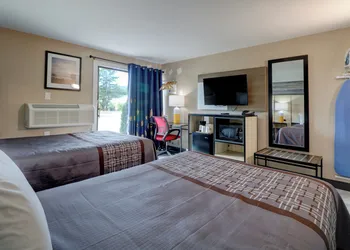 Yankee Clipper Inn, SureStay Collection by Best Western hotel thumbnail 8