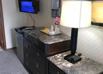 Royal Coach Motor Lodge hotel thumbnail 8