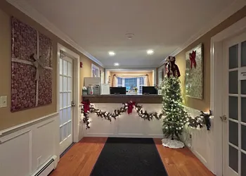 Golden Gables Inn Dazzler Select by Wyndham hotel thumbnail 2