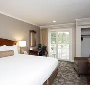 Golden Gables Inn Dazzler Select by Wyndham hotel detail image 4