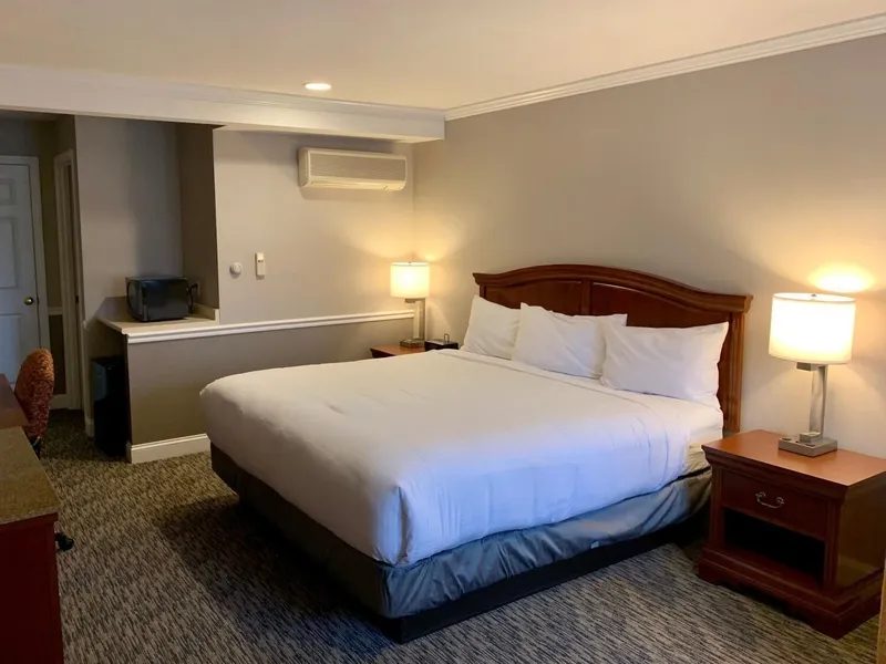 Golden Gables Inn Dazzler Select by Wyndham hotel detail image 6