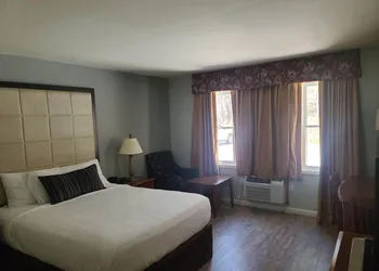 Tilton Lodge Inn and Suites hotel thumbnail 7