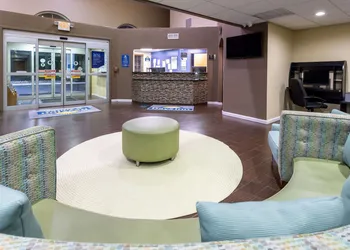 Days Inn & Suites by Wyndham Cherry Hill - Philadelphia hotel thumbnail 4