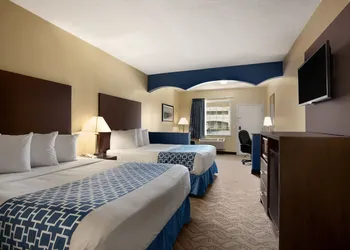 Days Inn & Suites by Wyndham Cherry Hill - Philadelphia hotel thumbnail 6