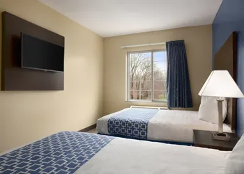 Days Inn & Suites by Wyndham Cherry Hill - Philadelphia hotel thumbnail 7